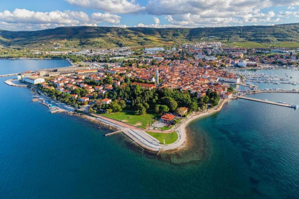 Apartmaji Stamcar Izola Eksteriør bilde